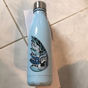 Brand new never usedSwell bottle